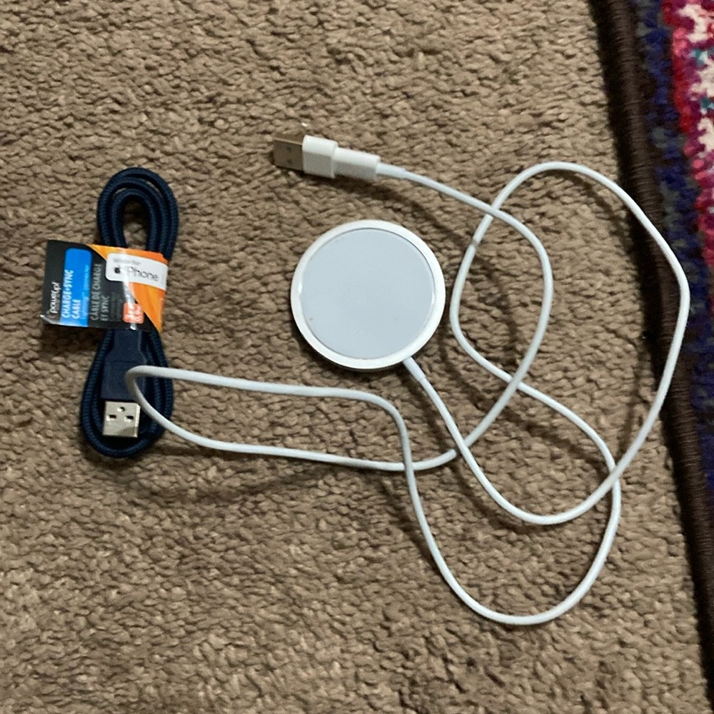 2 iPhone charger